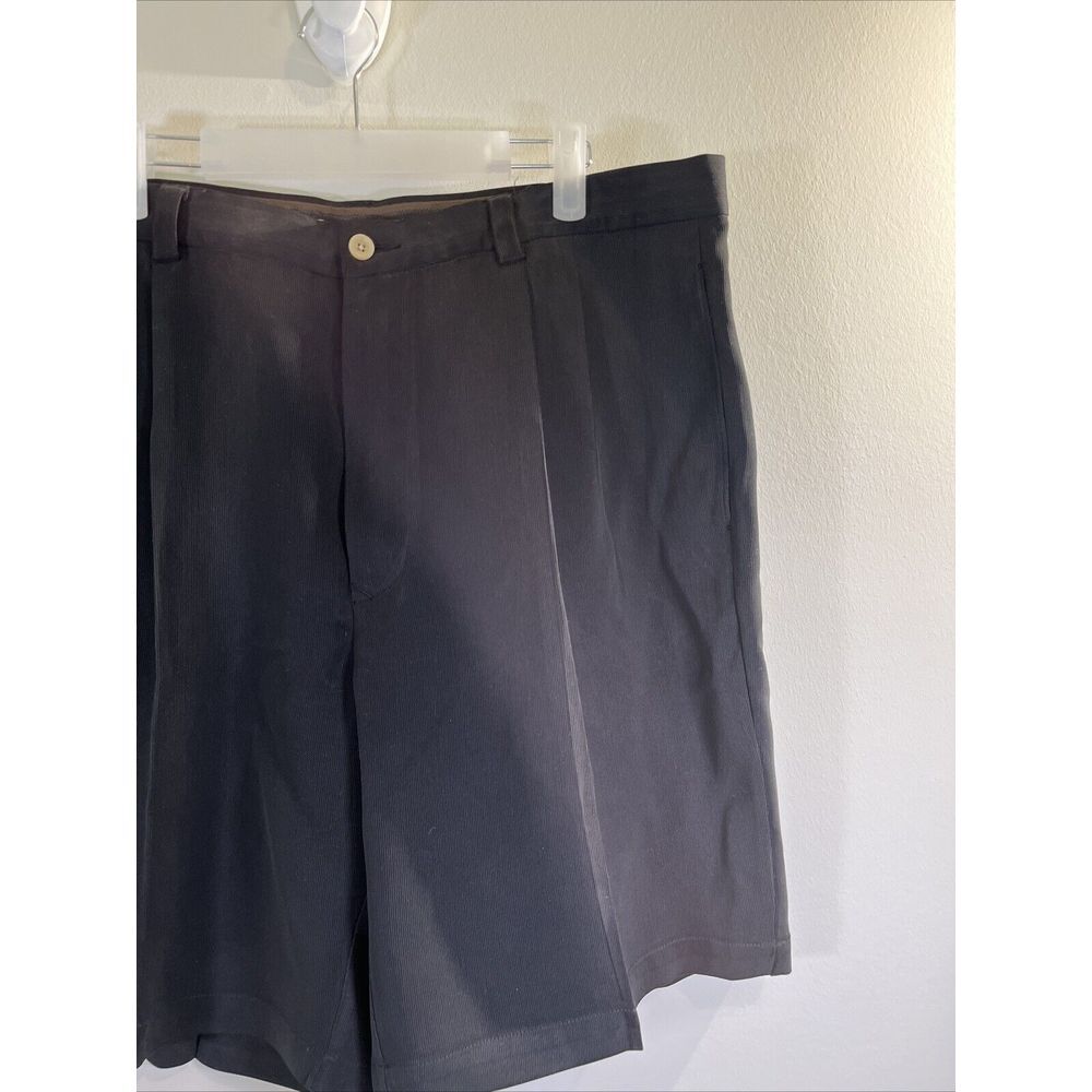 Tommy Bahama Relaxed Black 100% Silk Pleated Shorts Men's Size 38 Golf Vacation - Picture 3 of 9
